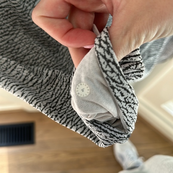 Lululemon Squad Goals Hoodie - Picture 10 of 10